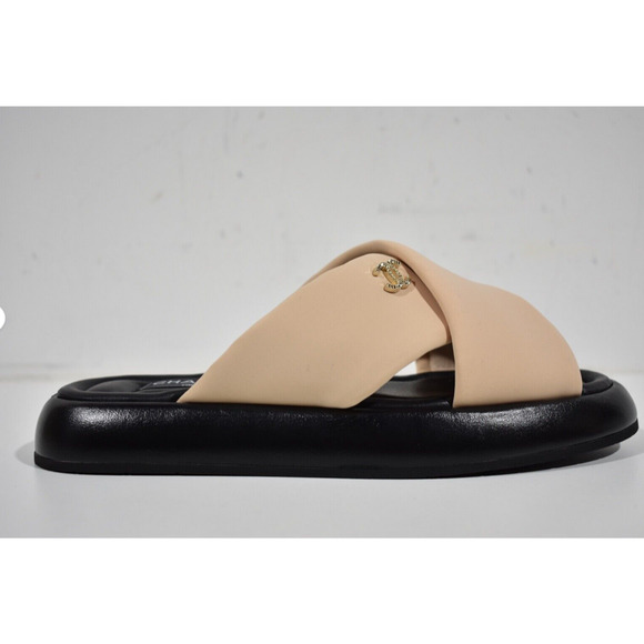 Chanel Beige Black Fabric Criss Cross Puffy CC Logo Slide Mule Sandal Flat 42 - Picture 1 of 12